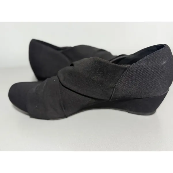 IMPO Ginny Women's 9.5M Black Sash Stretch Memory Foam Wedge Dress Shoes - Image 6