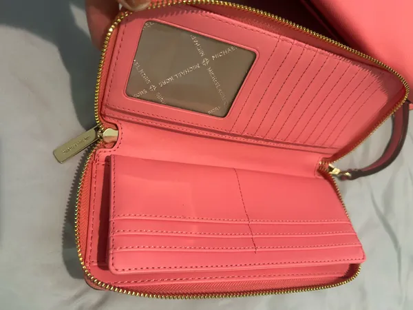 Michael Kors Pink Satchel Handbag and Wallet Set - Image 9