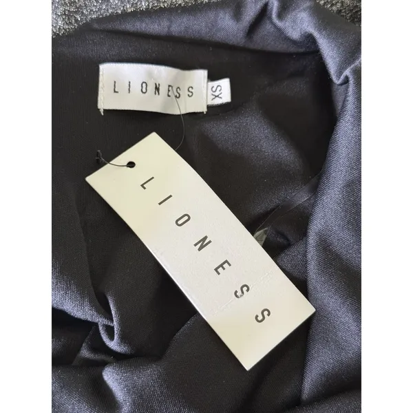 Lioness NWT Halter‎ Neck Maxi Dress Womens XS Silver Black Metallic Backless - Image 3