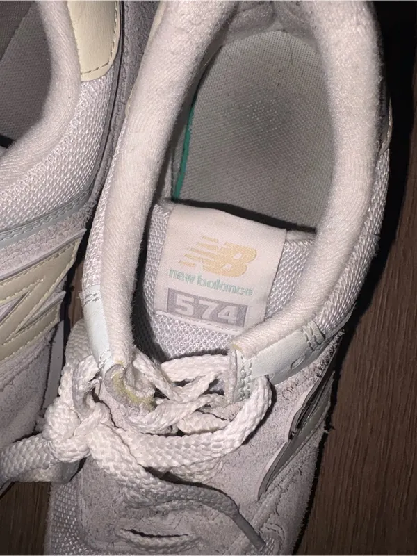 New Balance Sneakers Size 9 Women’s - Image 4