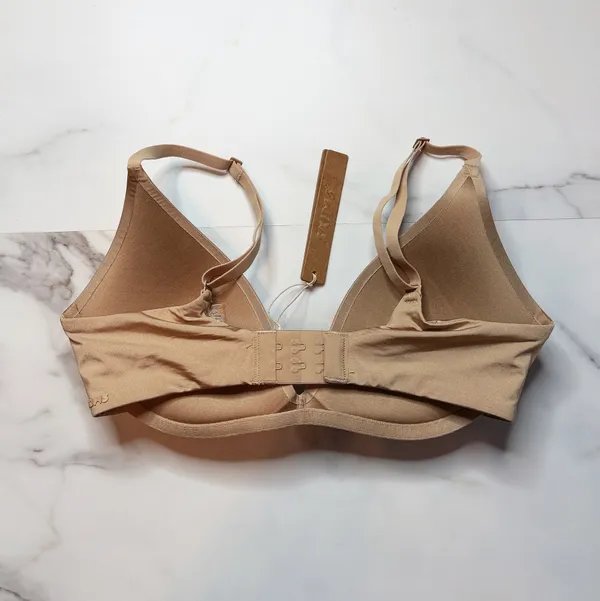 NWT Skims Wireless Form Super Push-Up Bra - Image 4