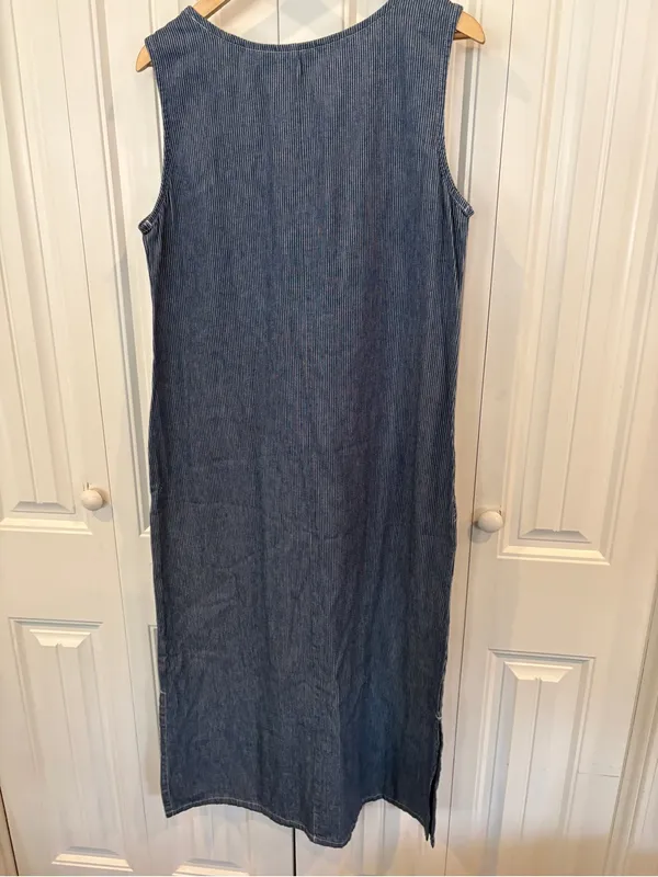 Faded glory blue and white stripe denim fruit embroidered midi dress size large - Image 2