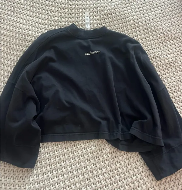 Lululemon black sweater - Image 2