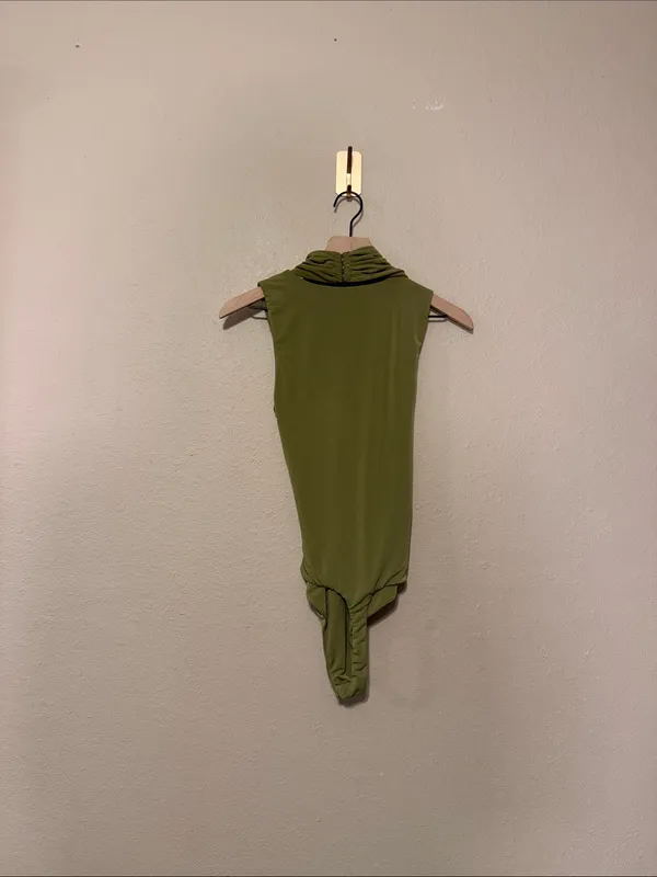 Revolve Lovers and Friends Kelly Bodysuit Olive Green Size Medium - Image 8