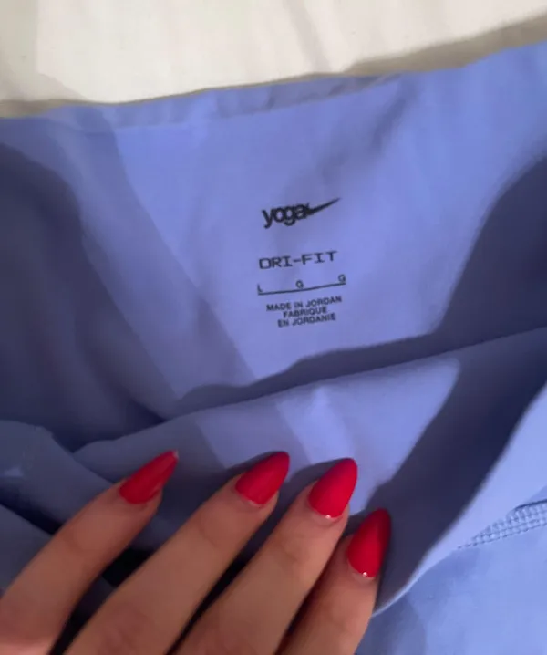Nike Yoga Luxe Set - Image 4