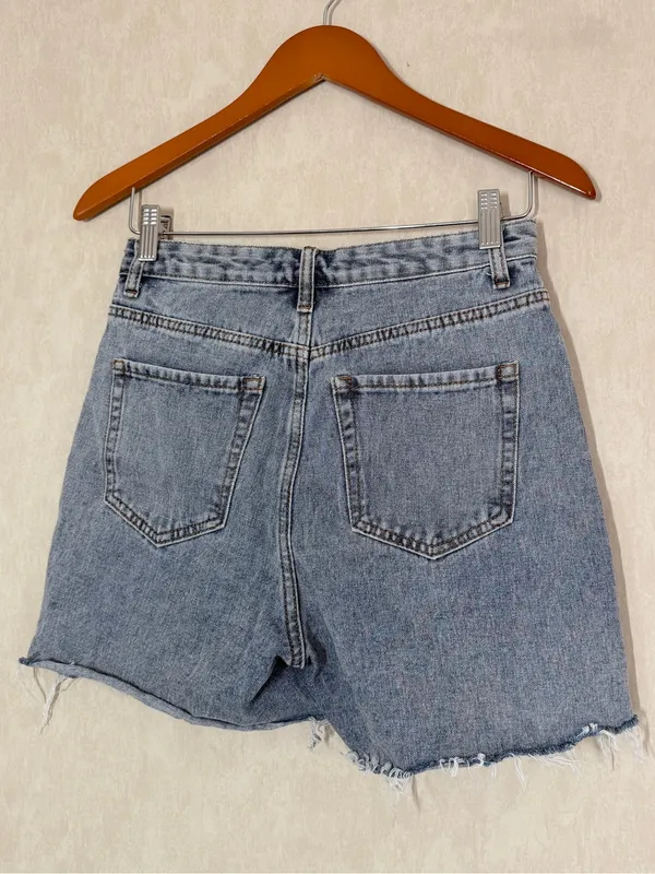 Petal & Pup Women’s High Rise Denim Shorts 4” Raw Hem in Medium Wash 4 - Image 4