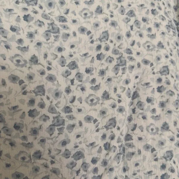 Abercrombie Women's floral print twist crop blouse - Image 4