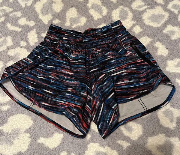 Lululemon Tracker Short V 4” - Image 2