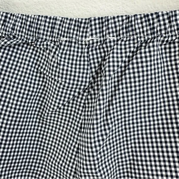 Brandy Melville Gingham Boxer Shorts - Image 5