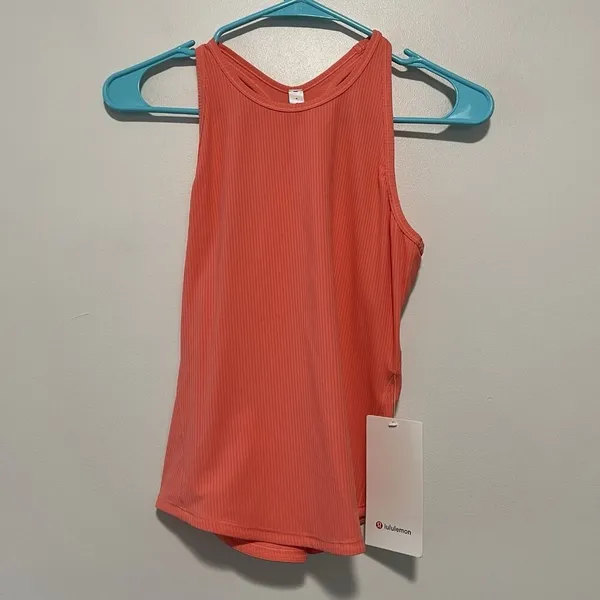 Lululemon NWT Base Pace Ribbed Tank Top in Raspberry‎ Cream Size 4 - Image 3