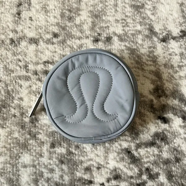 Lululemon Logo Coin Pouch - Image 6