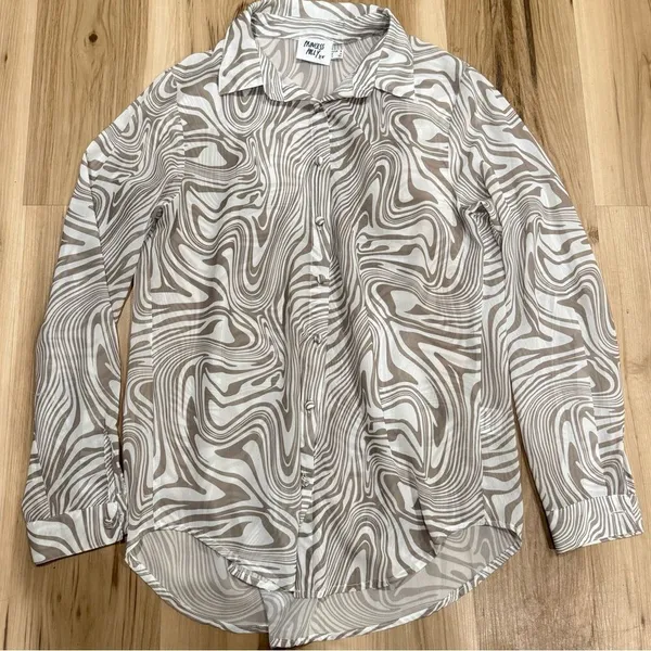 Princess Polly Hayden Swirl Button Down Shirt Women’s 4 - Image 2
