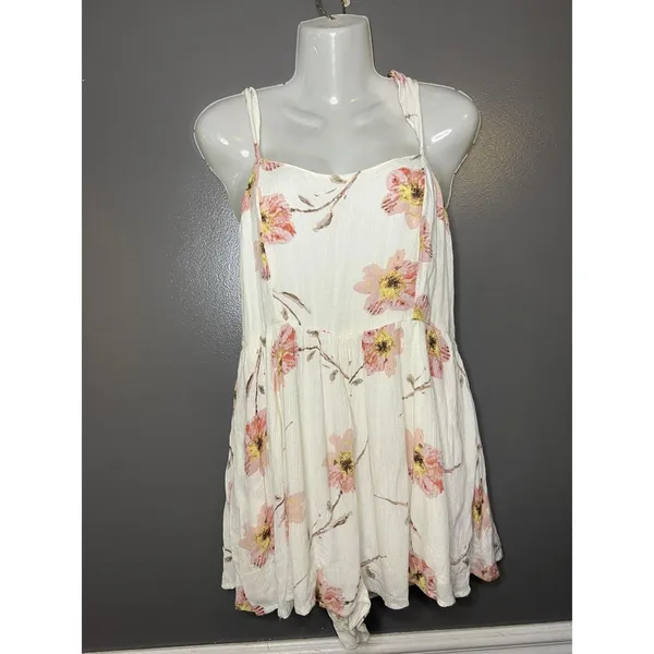 Kimchi Blue Romper Womens Medium White Floral Smocked Double Strap Boho - Image 3