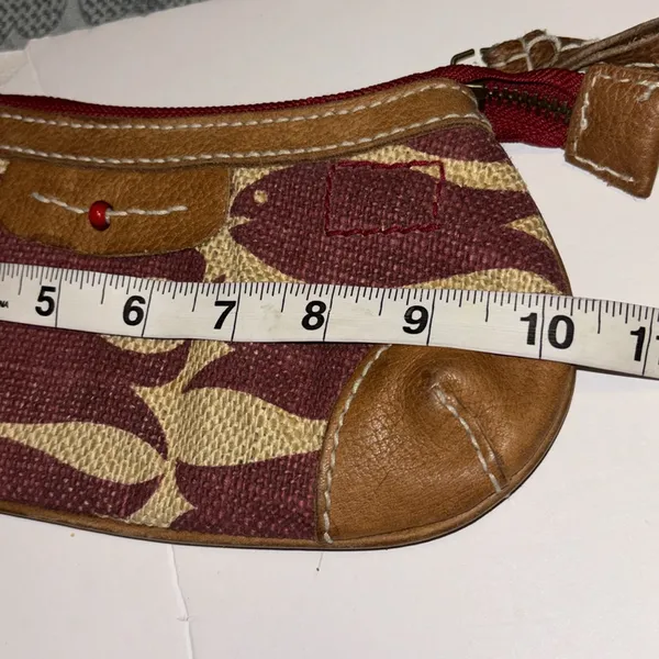 Gap Red And Tan Leather Fish Wristlet Super Cute Preloved - Image 7