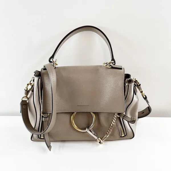 Chloé Faye Leather Crossbody Day Bag Purse Motty Grey - Image 2