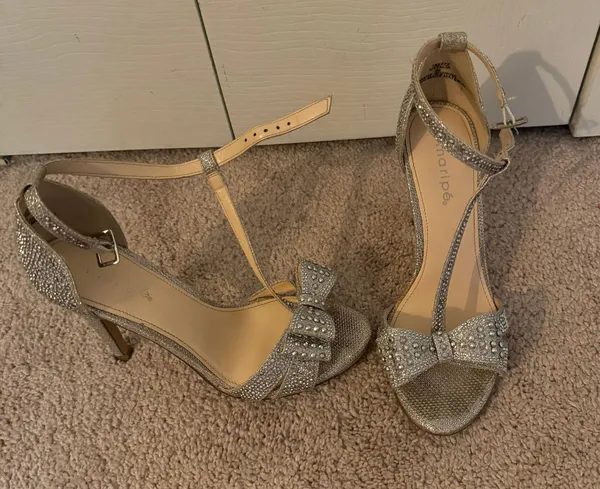 Sparkle Heel Shoes Silver Size 7 - Image 3