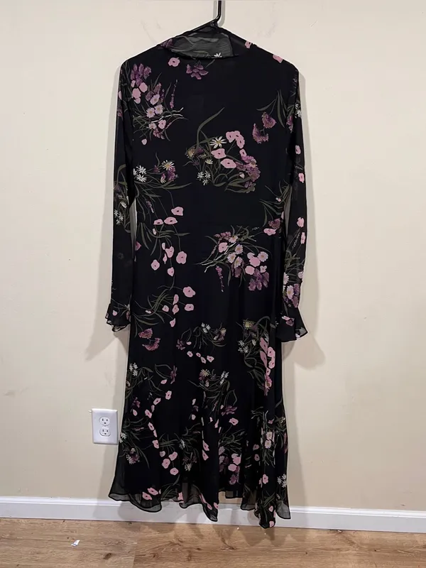 NWT ASTR The Label Tie-Neck Ruffled Floral Midi Dress M modest - Image 12