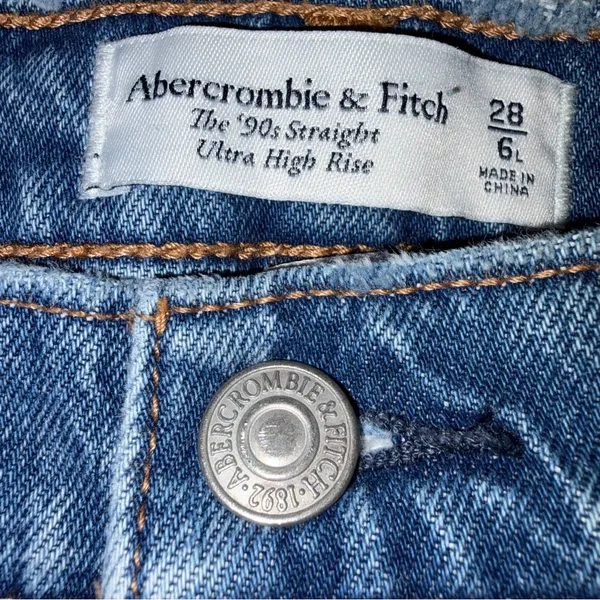 Abercrombie & Fitch The 90’s Straight Leg Ultra High Rise Distressed Jeans 28/6 - Image 12
