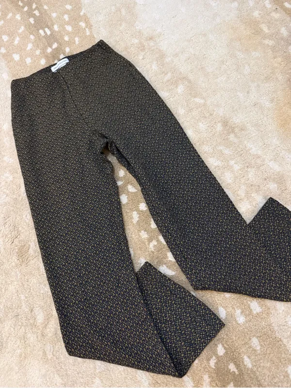 Urban Outfitters Black Gold Metallic Jacquard Knit Flare Pants women’s size XS - Image 5