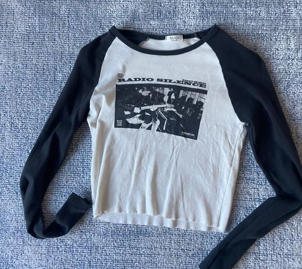 Brandy Melville Radio Silence Long sleeve Black and White shirt - Image 2