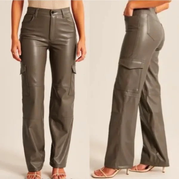 Abercrombie & Fitch The 90's Relaxed High Rise Cargo Vegan Leather Pants Size 6 - Image 2