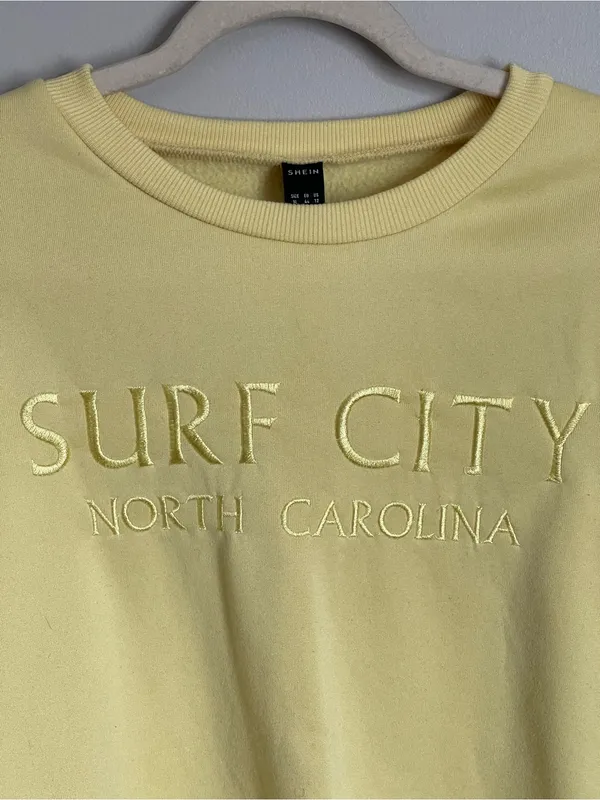 SHEIN | Pale Yellow SURF CITY NC Fleece-Lined Oversized Sweatshirt Sz XL - Image 2