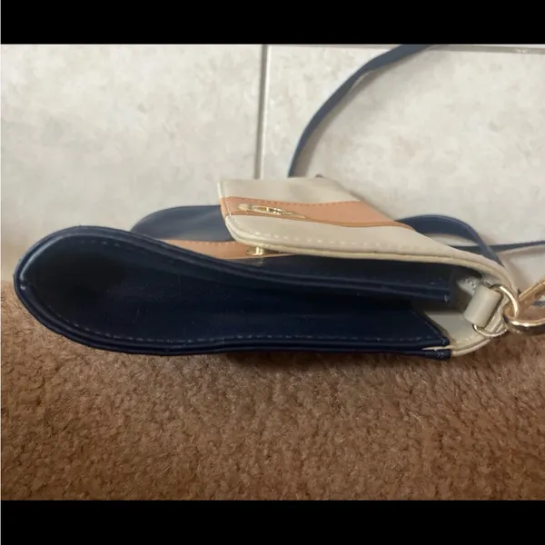 Spartina 449 Navy Turn-Key Clutch - Image 10