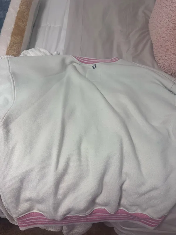 Quintessential Love crew neck White Size M - Image 4