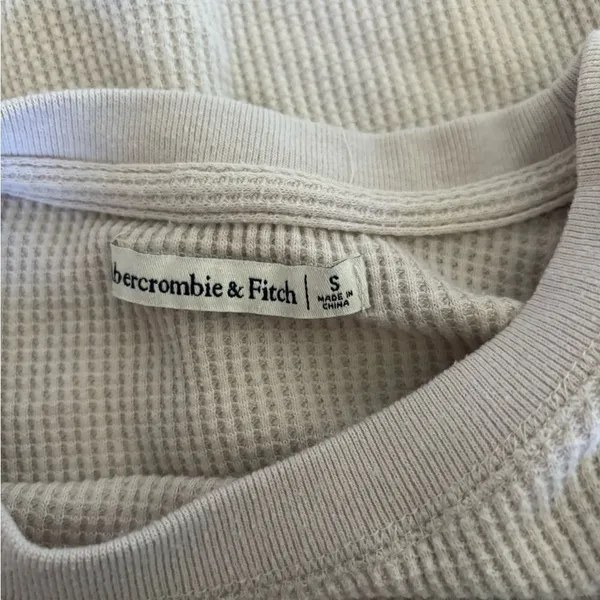 Abercrombie & Fitch Waffle Thermal Long Sleeve Top Small - Image 2