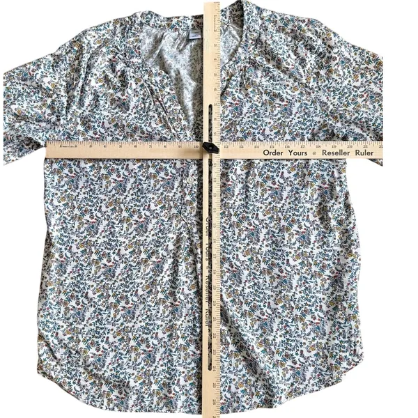Old Navy Cream Yellow Blue Floral Split-Neck Button Long Sleeve Blouse Size M - Image 5