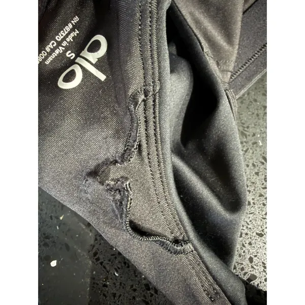 Alo Yoga‎ Womens Black Racerback Sports Bra Size S Solid Scoop Neck Logo Worn - Image 5