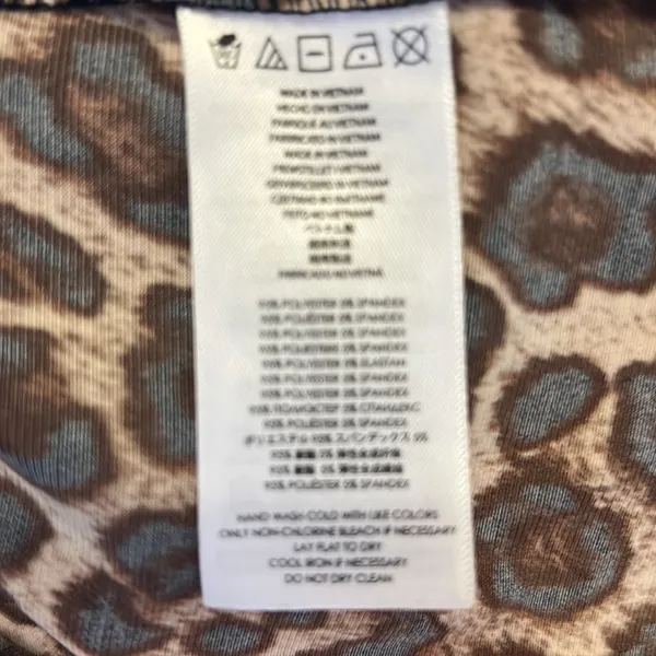 Michael Kors stretchy leopard pullover top w gold logo clasp NWOT - Image 9