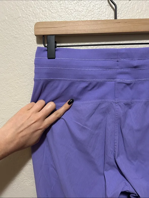 Lululemon Dance Studio Joggers Purple Lavender Mid Rise Pants Size 8 - Image 8