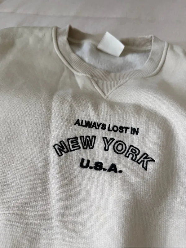 Pull&Bear Cream Crewneck Sweatshirt with 'New York' Embroidery - Image 4