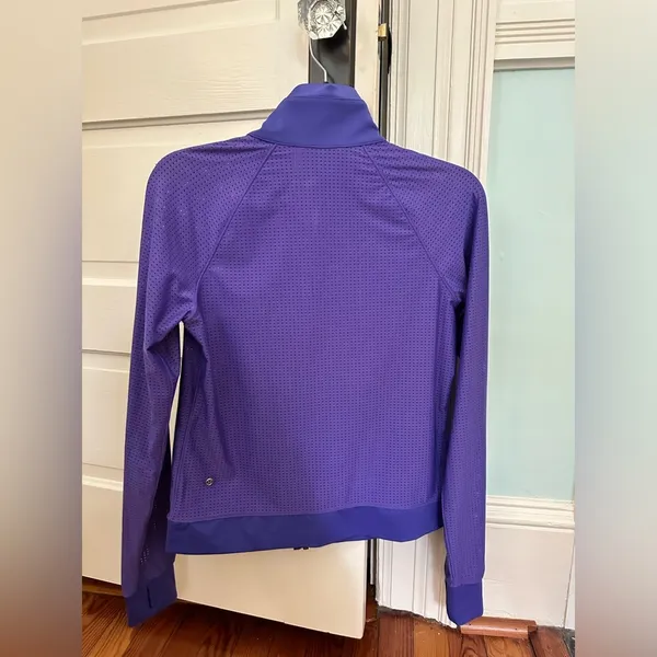 Purple Lululemon Size 8 Jacket - Image 2