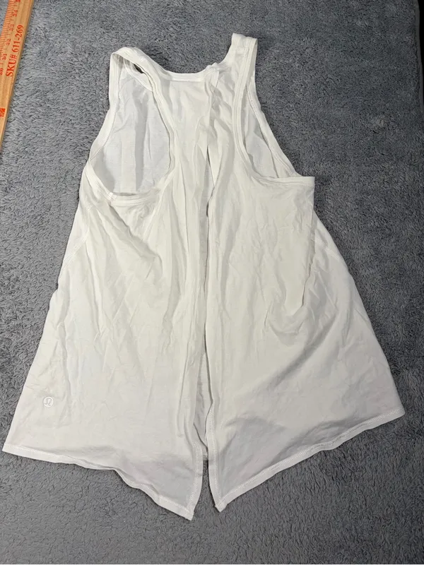 Lululemon Women’s White Racerback Tank Top - Image 6