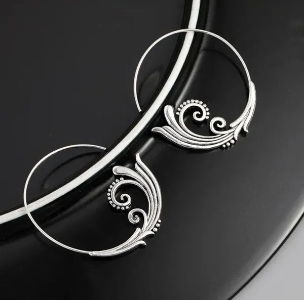 Delicate Carved Leaf Design Hoop Earrings - Image 2
