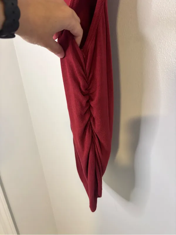 Women’s Red Sleeveless Ribbed Tank Top - Image 3