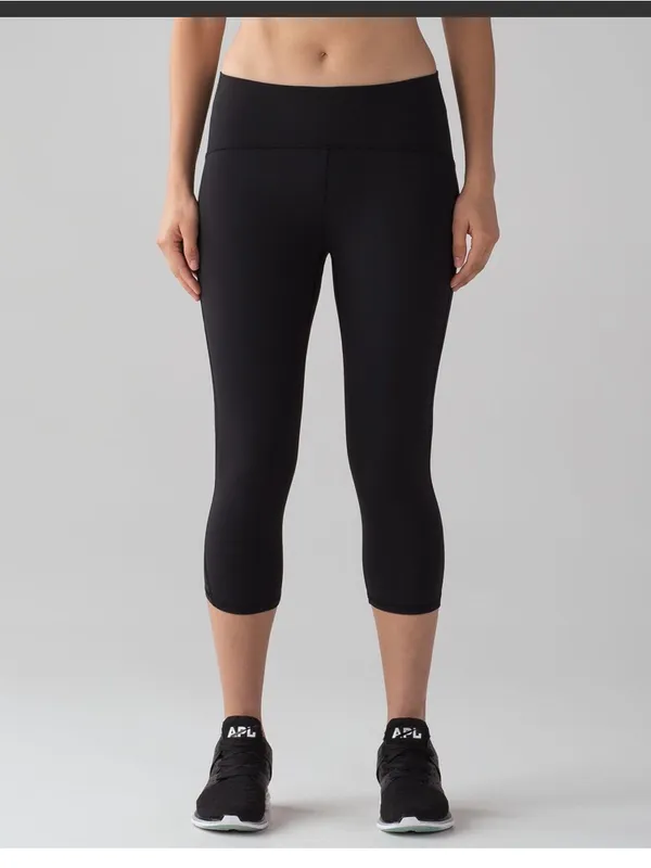 lululemon athletica black train times crop leggings size 10 - Image 8
