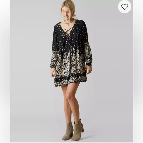 Billabong Just Like You Long-Sleeve Gauzy Rayon Mini Dress Off Black‎ Size Large - Image 3