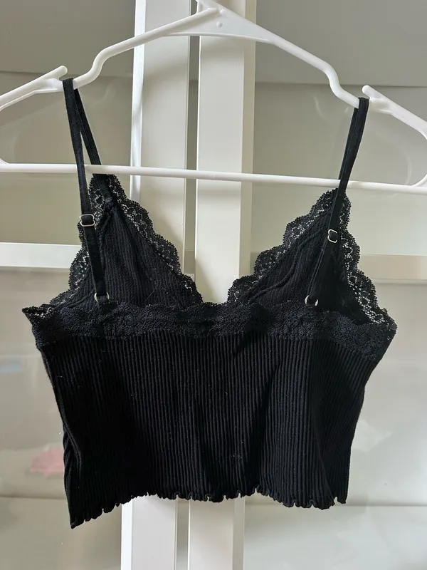 Boutique Black Lace Crop Top - Image 2