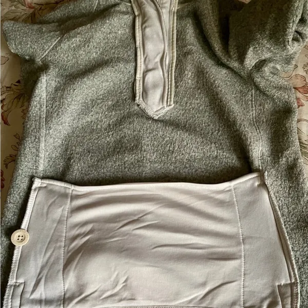 The North Face pullover woman's size M - Image 10