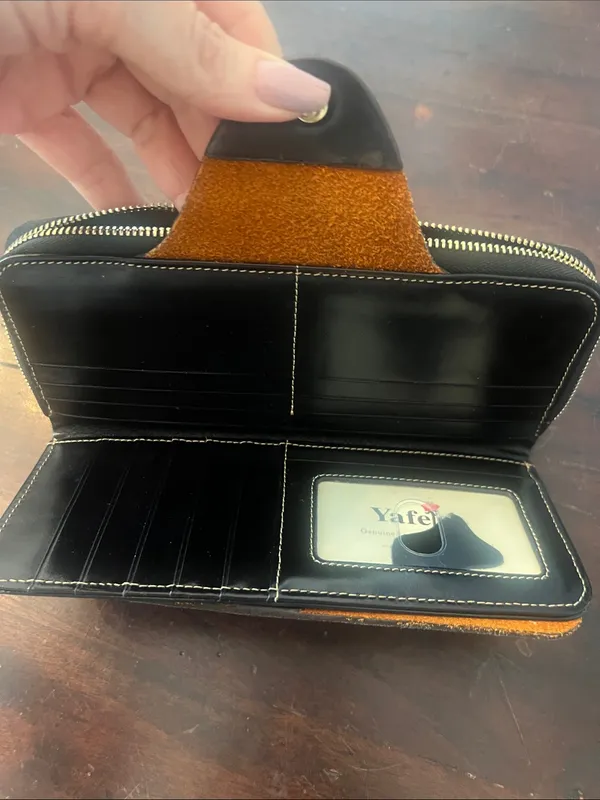Yafeige Black Leather Zip Wallet NWOT - Image 3