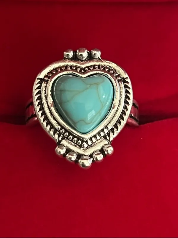 Boho/Vintage Design Stainless Steel Silver Heart Faux Turquoise Ring Size 7 NWT - Image 2