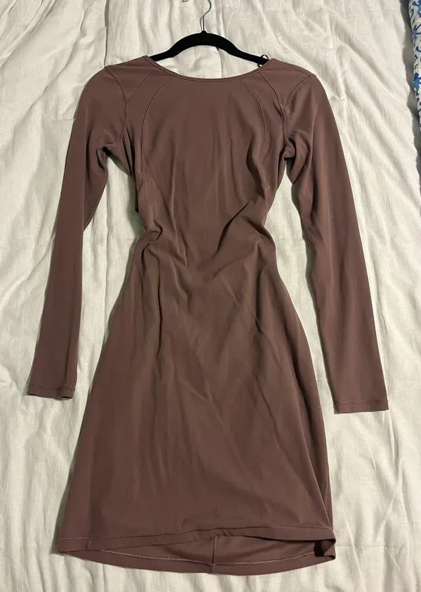 Lululemon Contour Dress Nulu Dusty Pink Antique Bark Long Sleeve Cutout Back 4 - Image 3