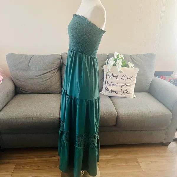Green Strapless Ruffle Midi Dress - Image 4