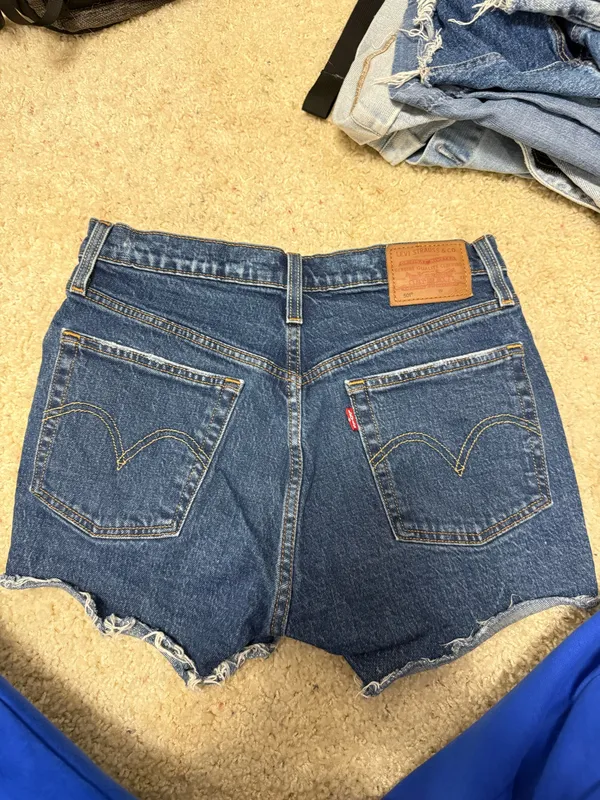 Levi’s Shorts - Image 2