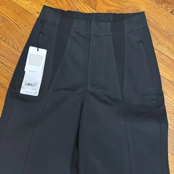 Alo flare black pants - Image 3