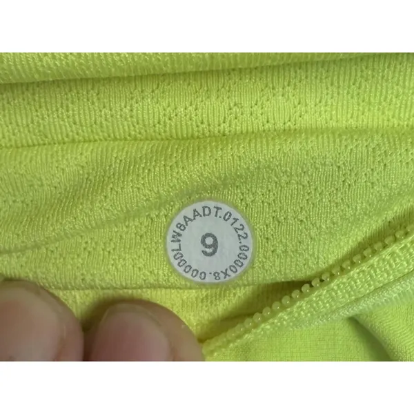 Lululemon Skirt Skort Womens 9 Neon Yellow Running‎ Athletic Tennis Pocket - Image 3