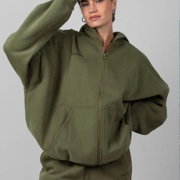 NWT COMFRT Cloud Zip Hoodie in olive green Size M - Image 3